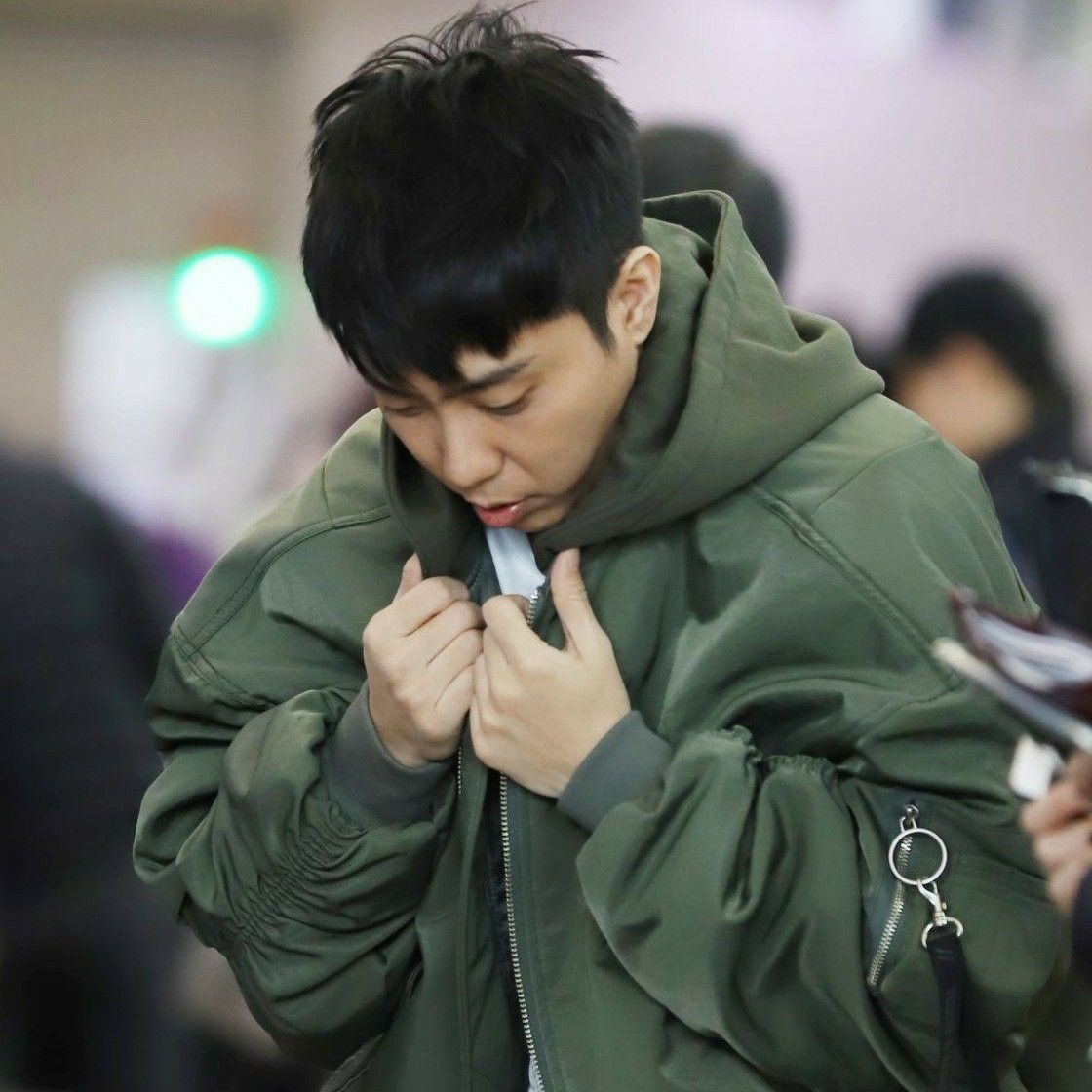 Behind-the-scenes cut of Eun Jiwon (SECHSKIES)