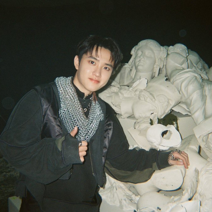 Foto aktivitas terbaru D.O. (EXO)