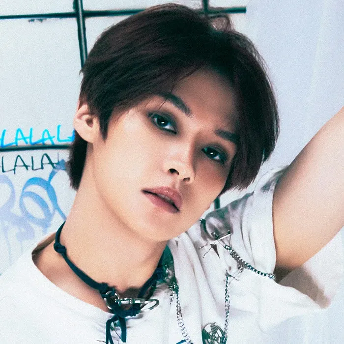 Behind-the-scenes cut of Stray Kids