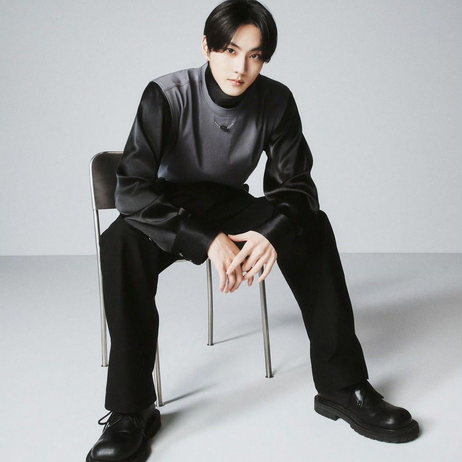 Latest photo of Jungwon (ENHYPEN)