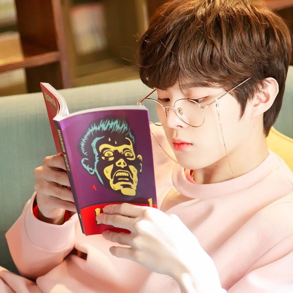 김우석의 최신 사진