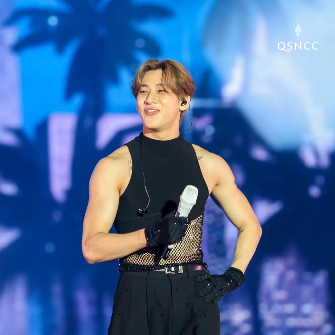 A moment captured by Bambam (GOT7)'s fan