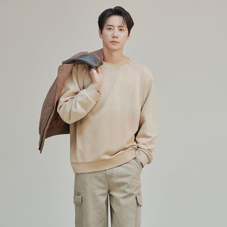 Latest photo of Lee Junyoung