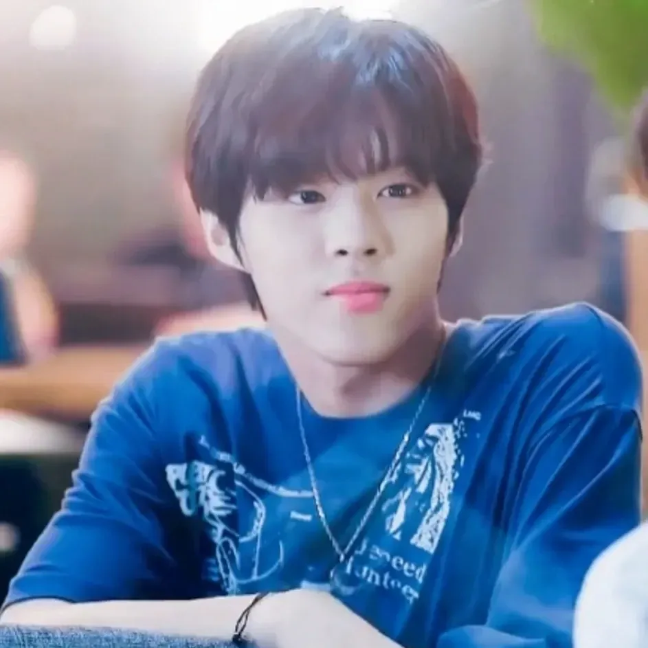 김우석의 최신 사진