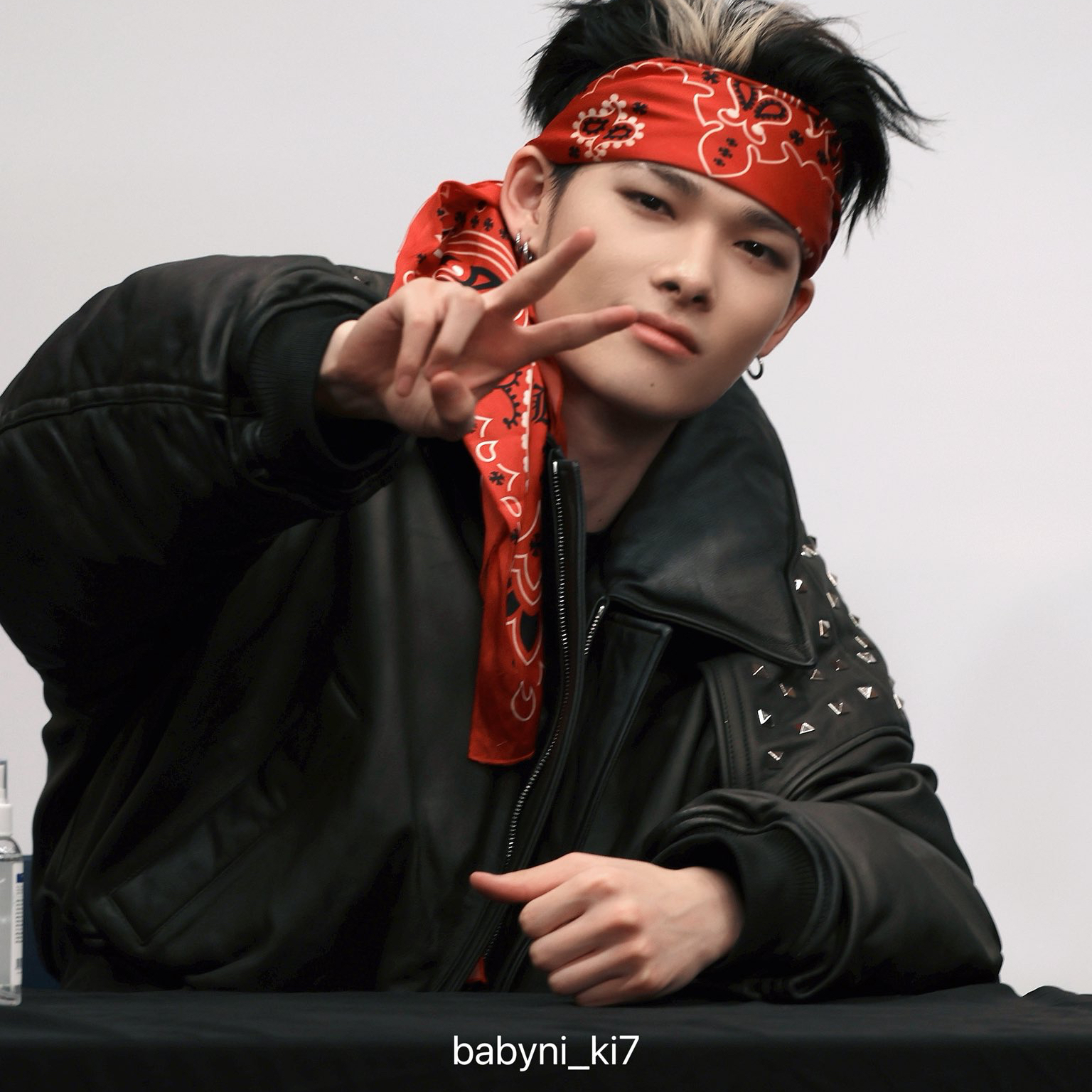 NI-KI (ENHYPEN)的最新照片