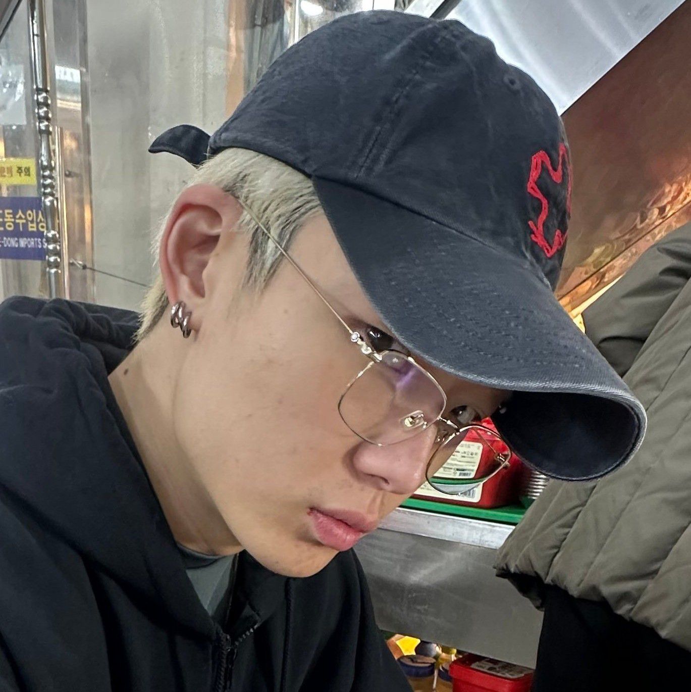 Latest photo of BOBBY (iKON)