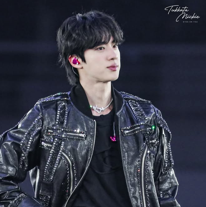 진 (방탄소년단)의 최신 사진