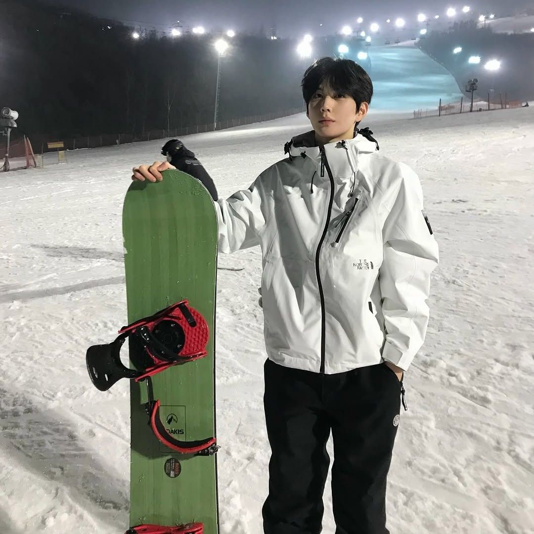 Recent activity shot of Youngseo (BAE173)