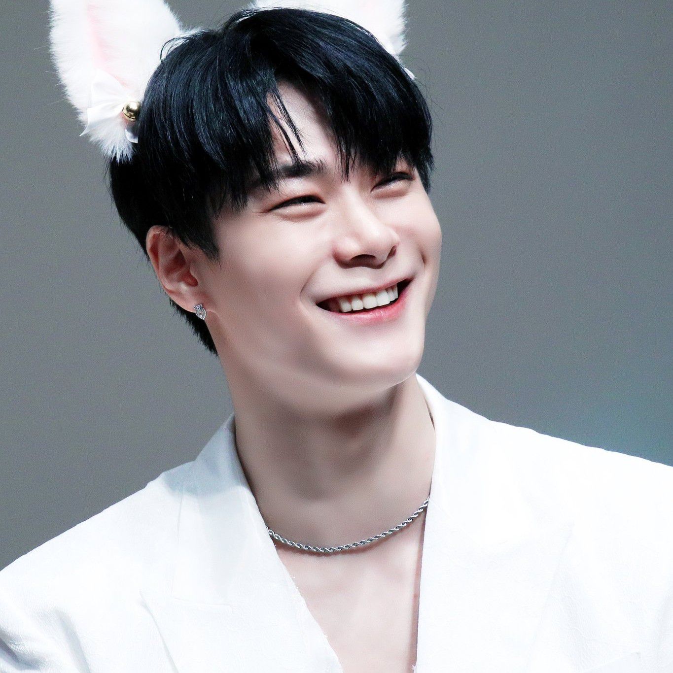 Latest photo of Moonbin (ASTRO)