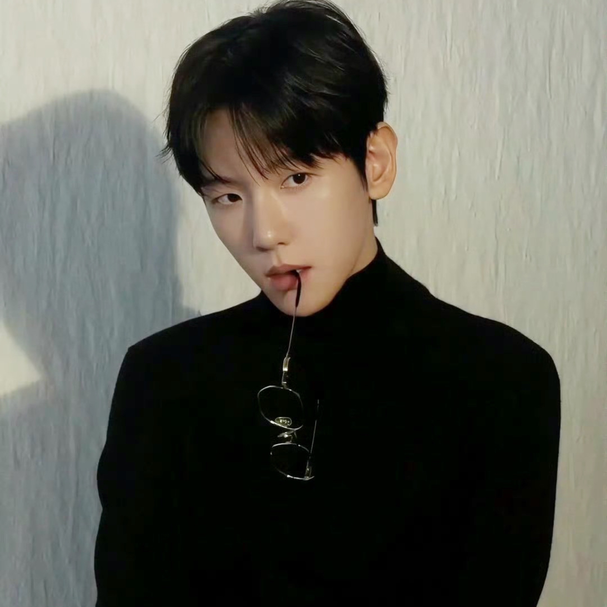Today's hottest K-pop community feed
