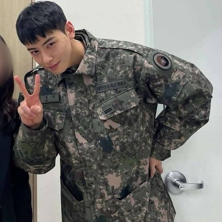 ASTRO的最新照片