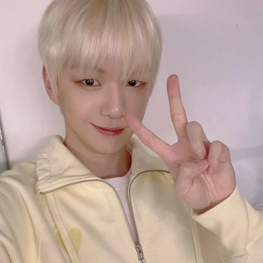 강다니엘의 최신 사진