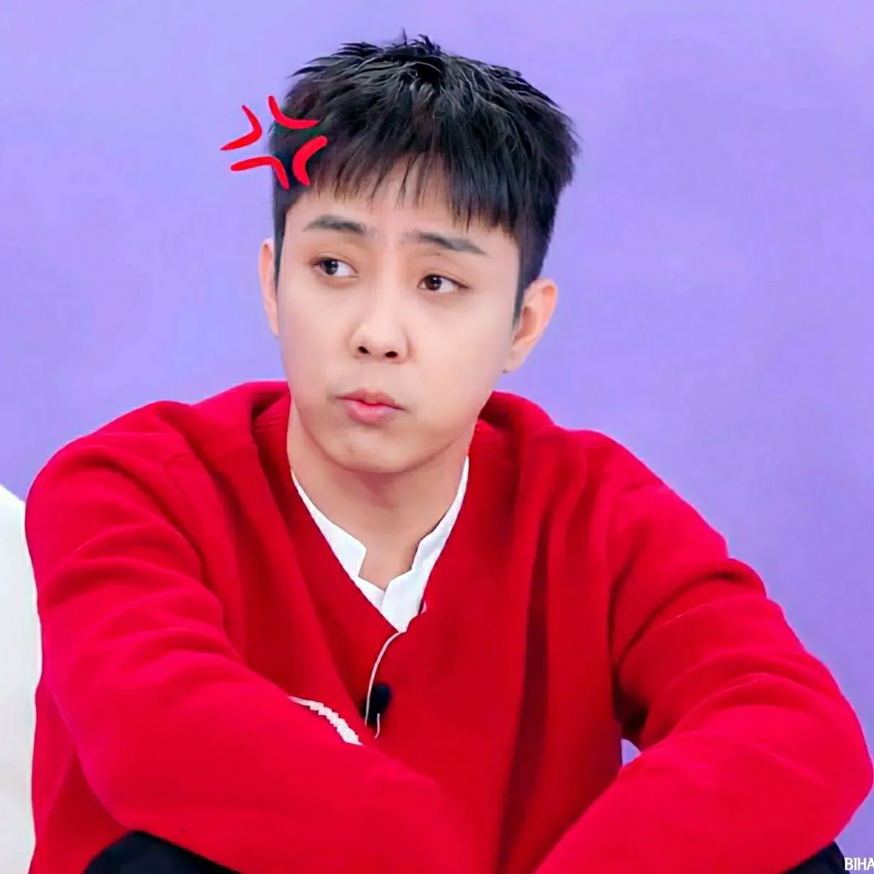 Recent activity shot of Eun Jiwon (SECHSKIES)