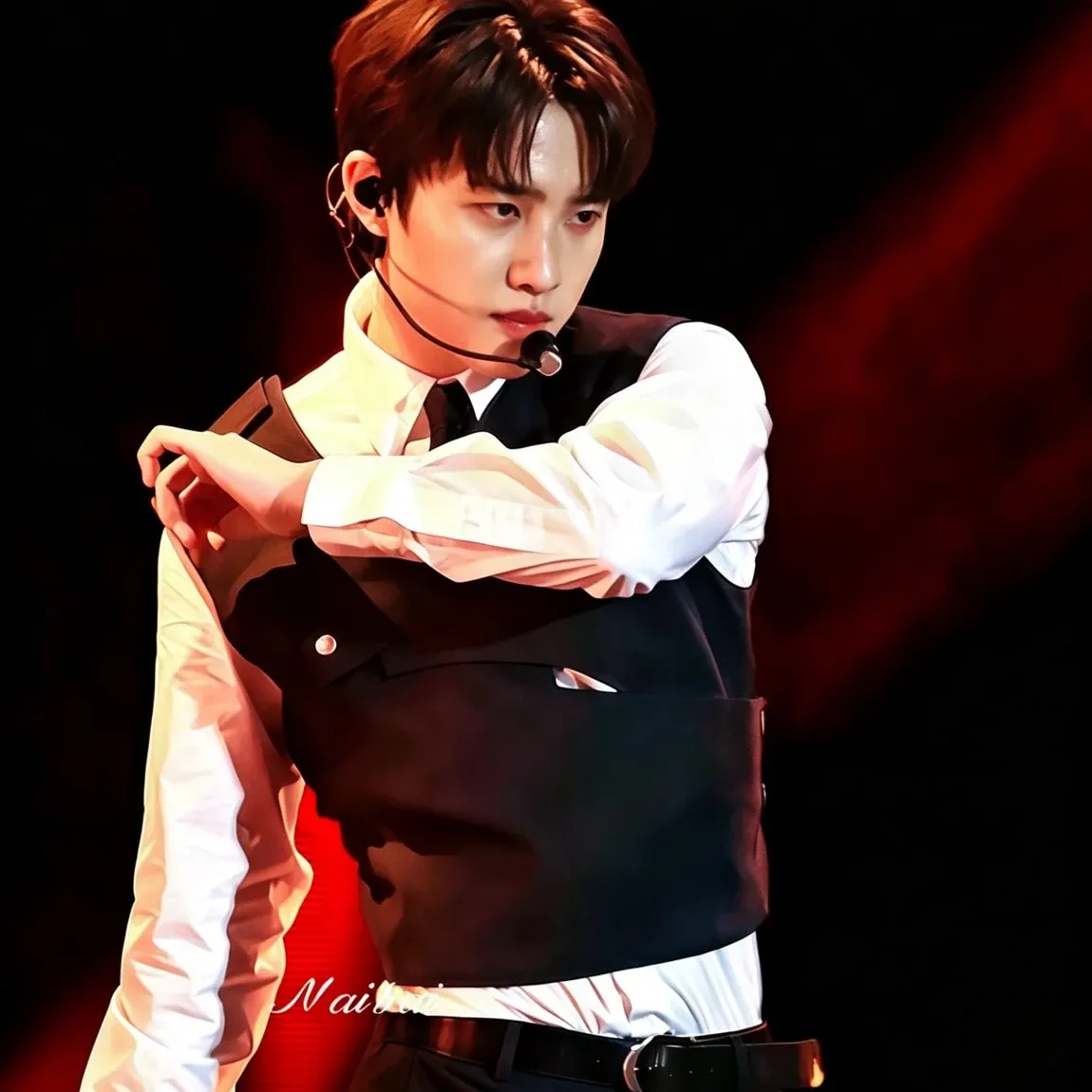 Momen yang diabadikan oleh penggemar D.O. (EXO)