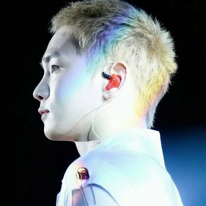Key (SHINee)的最新照片