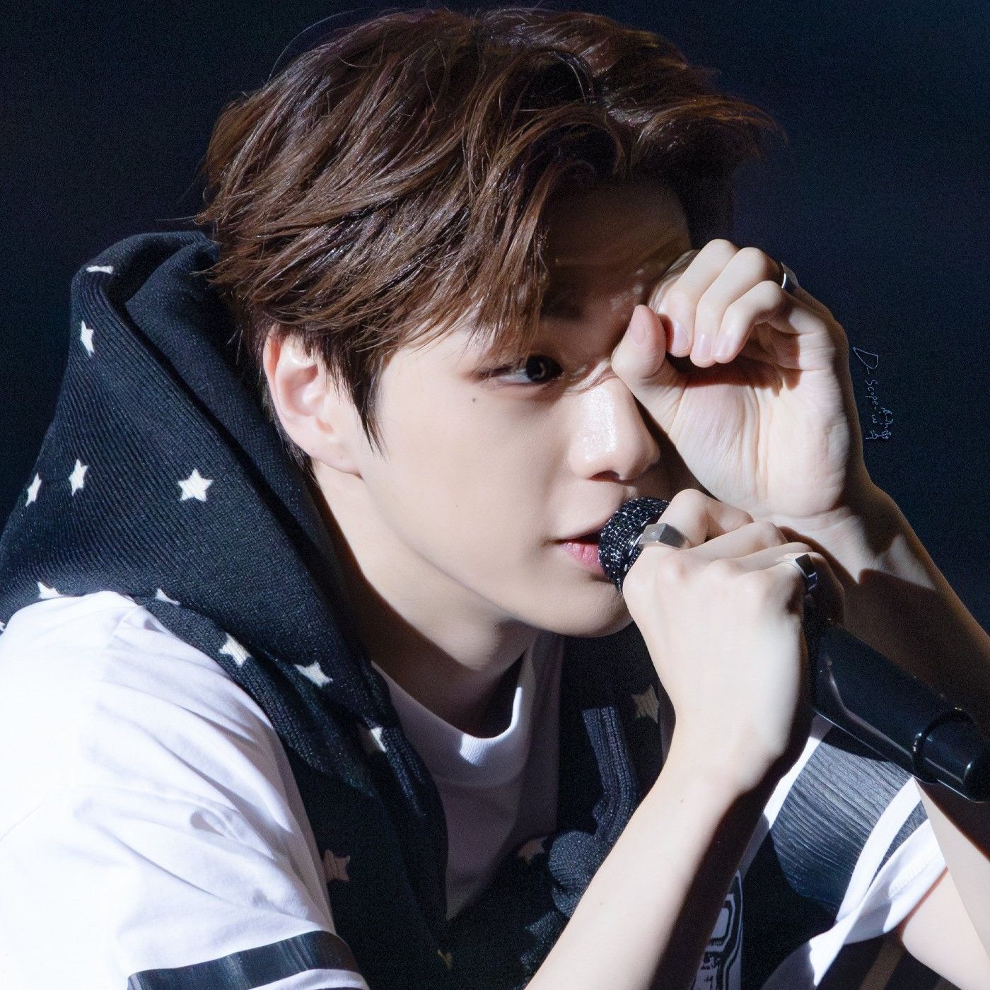 강다니엘 최근 활동샷