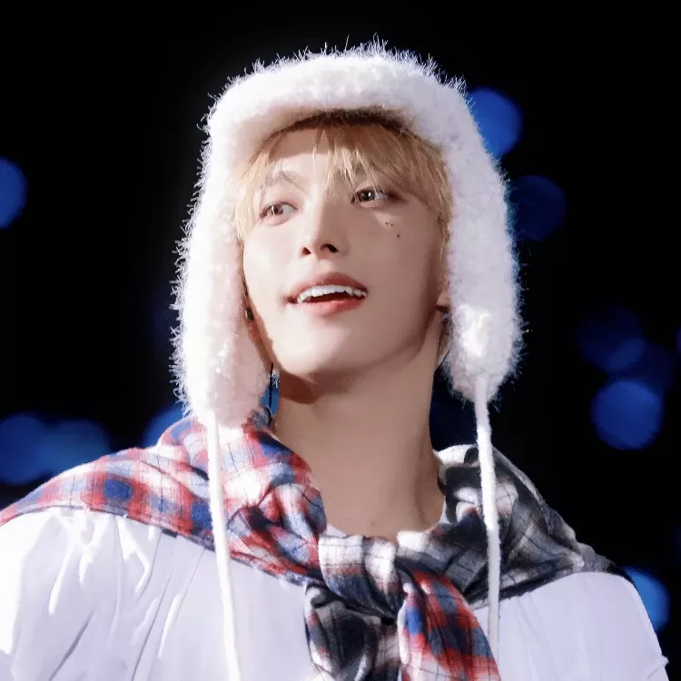 Behind-the-scenes cut of DK (SEVENTEEN)