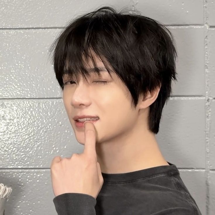 ボムギュ (TOMORROW X TOGETHER)の最近の活動写真