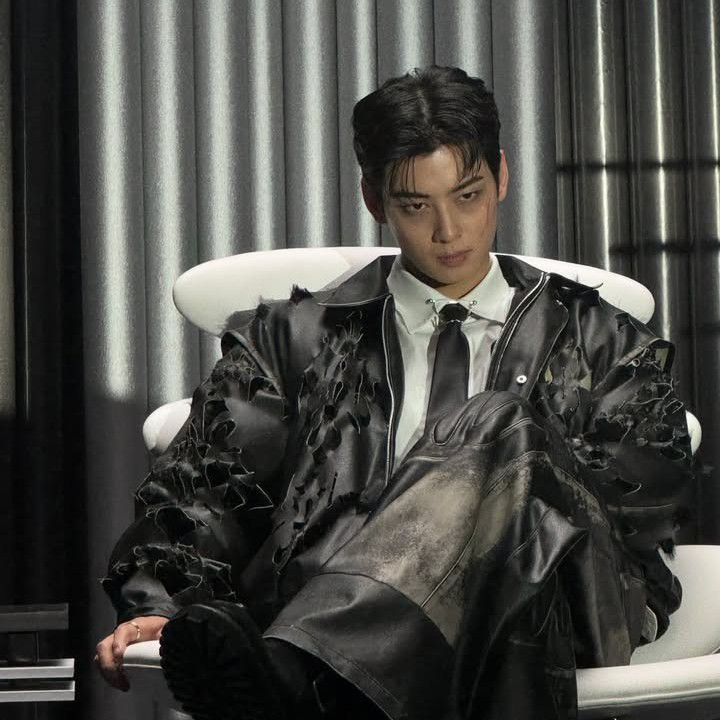 A moment captured by Eunwoo (ASTRO)'s fan