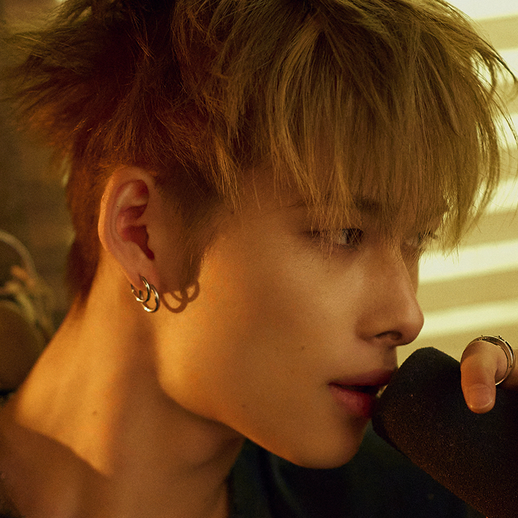 Foto aktivitas terbaru NI-KI (ENHYPEN)