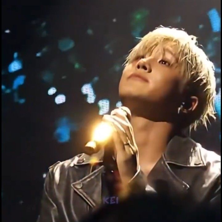 아스트로의 최신 사진