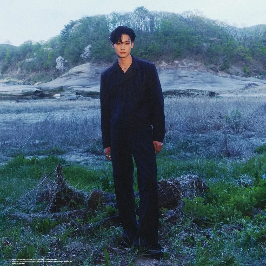 Recent activity shot of JAY B (GOT7)