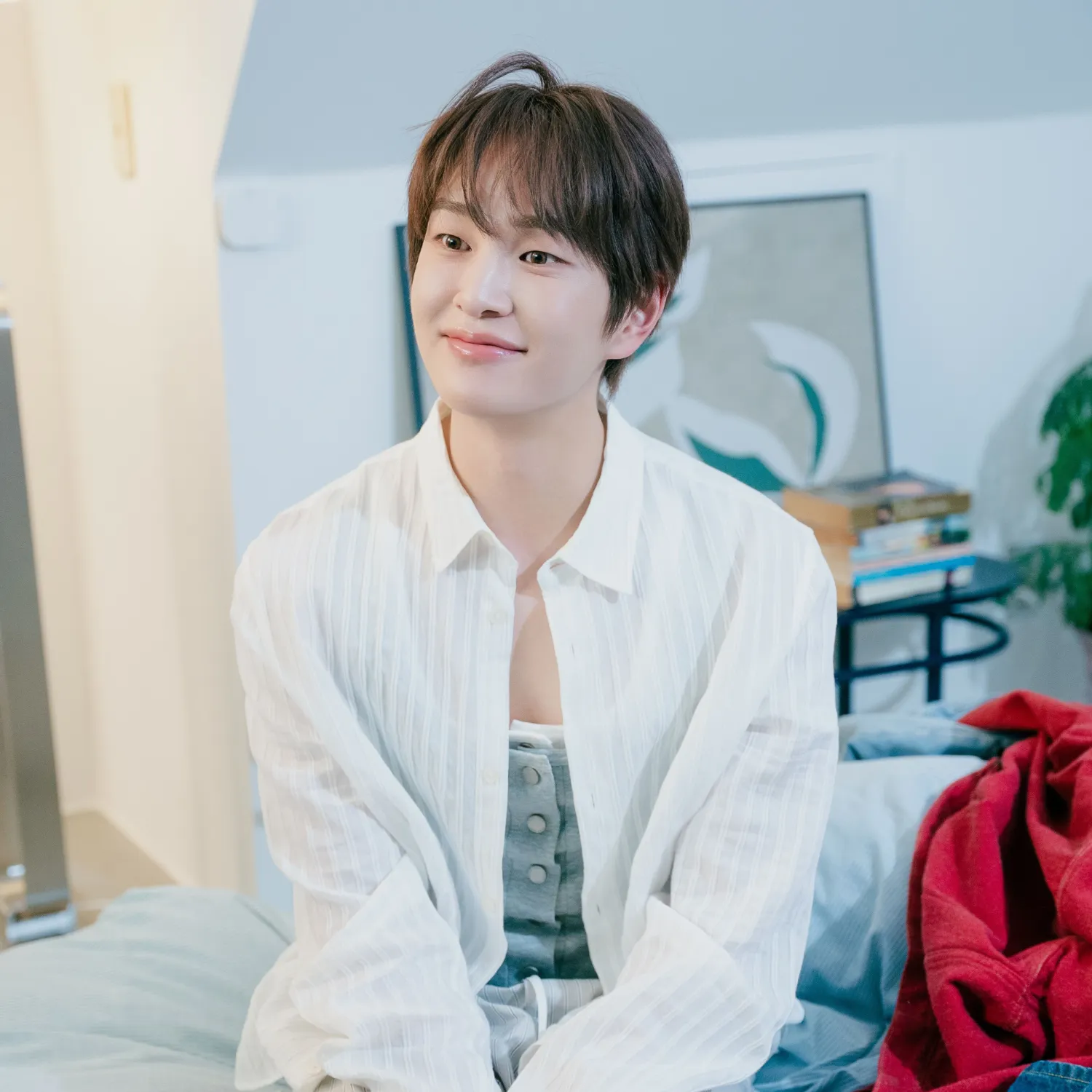 Behind-the-scenes cut of Onew (SHINee)