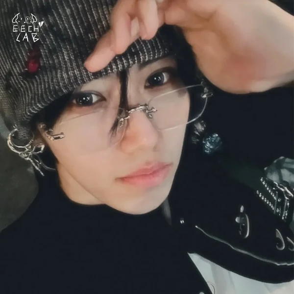 Signature photo of Exxi (SEVENTOEIGHT) capturing their charm