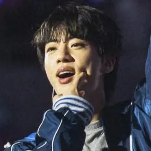 Foto terbaru Jin (BTS)