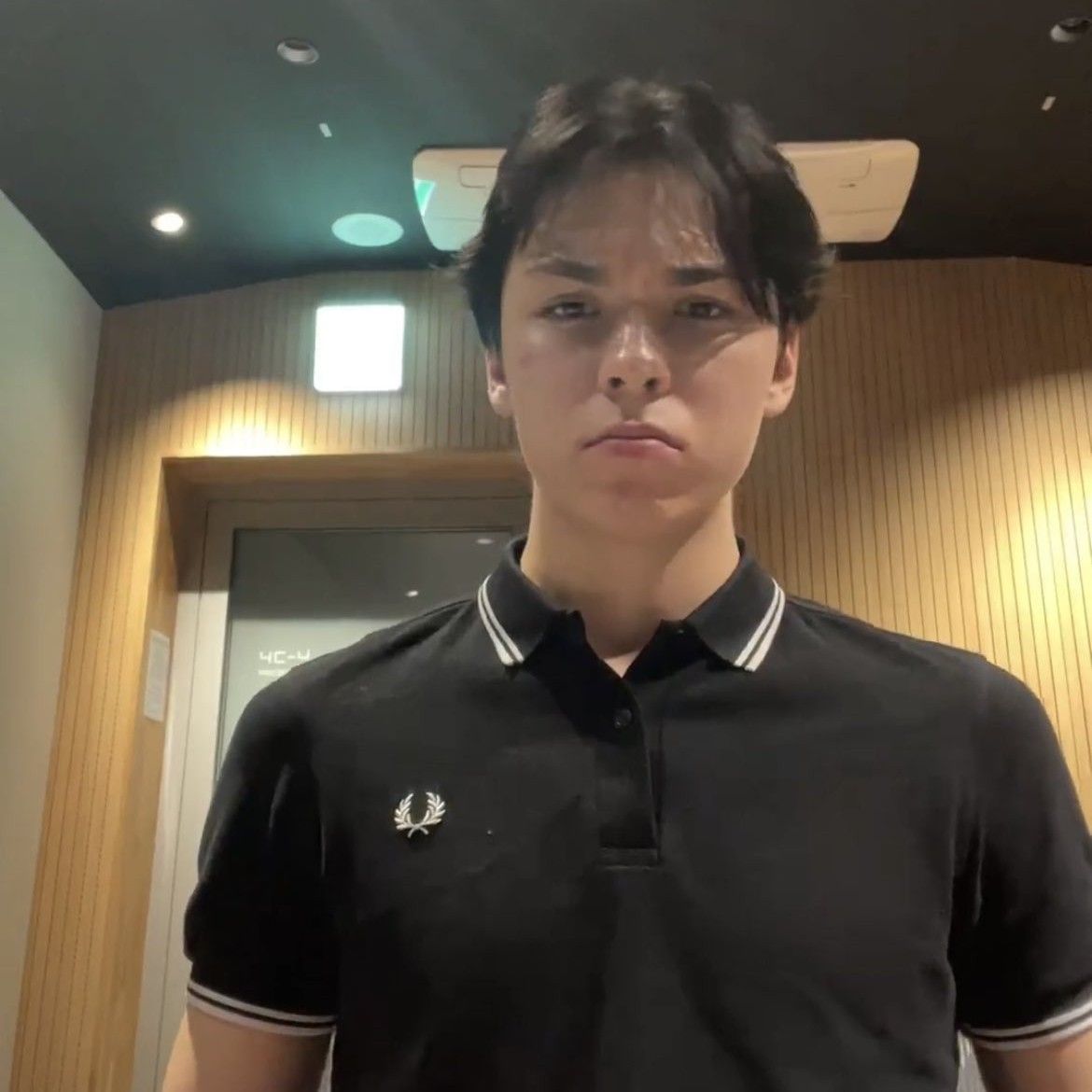 Behind-the-scenes cut of Vernon (SEVENTEEN)