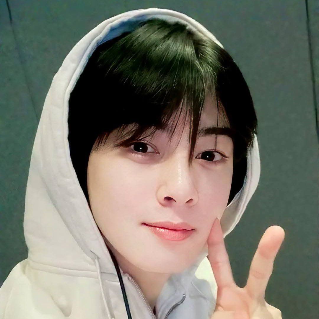 Behind-the-scenes cut of Eunwoo (ASTRO)