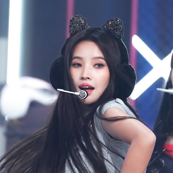 Behind-the-scenes cut of Soyeon (i-dle)