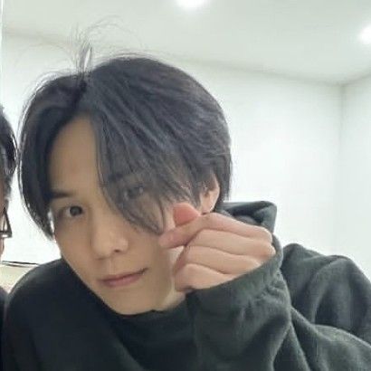 A moment captured by Rocky's fan