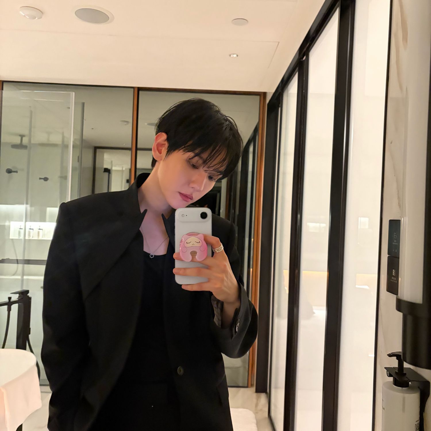 伯賢 (EXO)粉絲拍下的瞬間