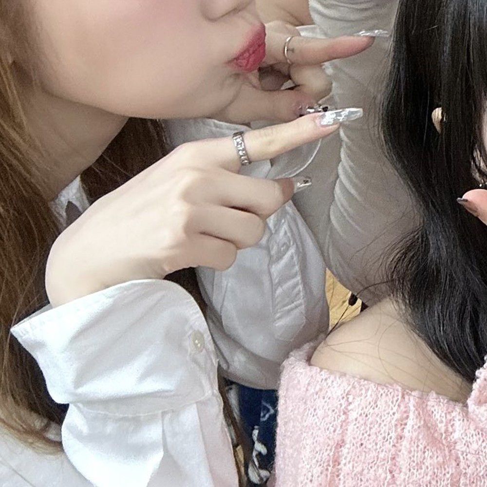 Recent activity shot of Loossemble