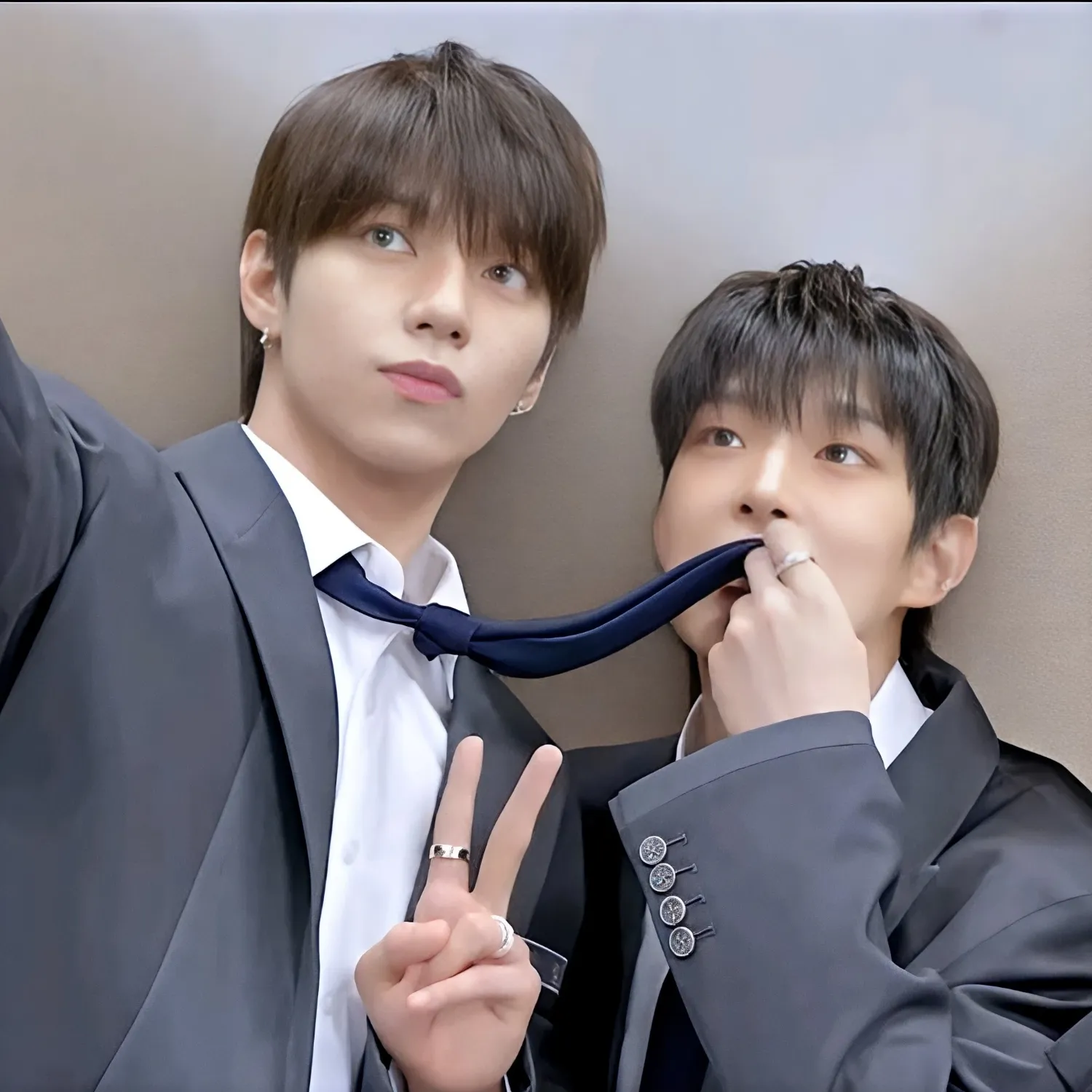 JL (AHOF)的幕后花絮