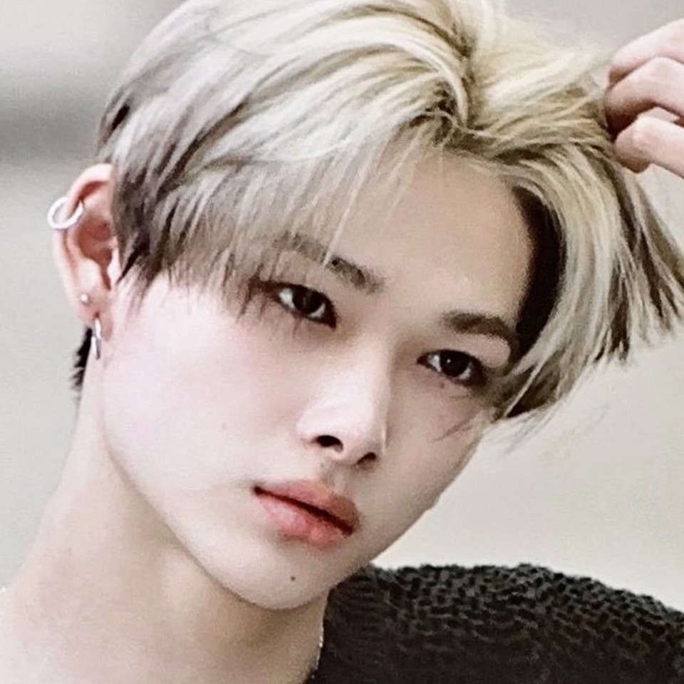 Foto aktivitas terbaru NI-KI (ENHYPEN)