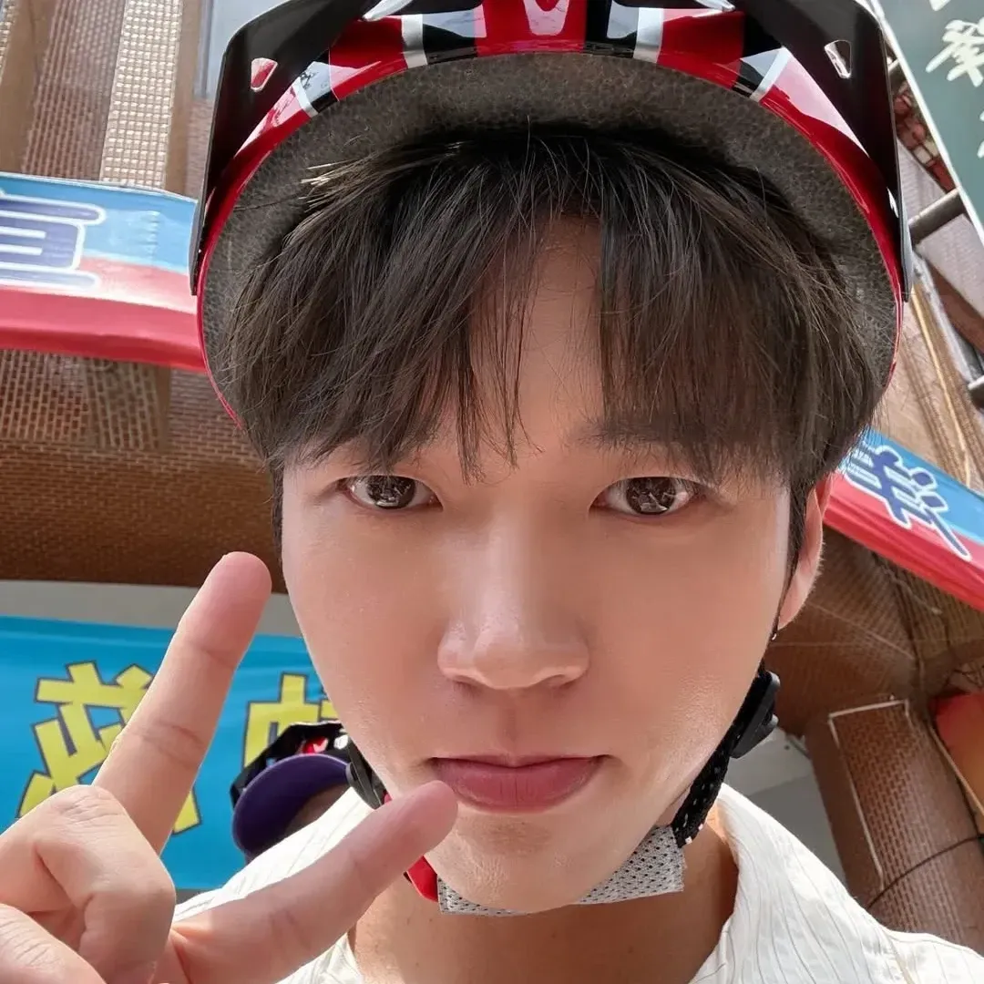 Behind-the-scenes cut of Woohyun (INFINITE)