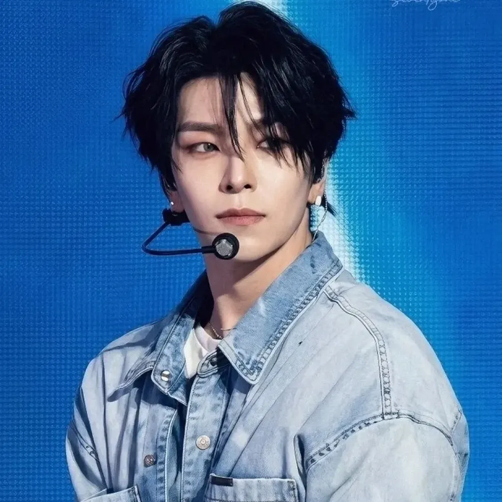 Behind-the-scenes cut of He Xinlong (ALPHA DRIVE ONE)