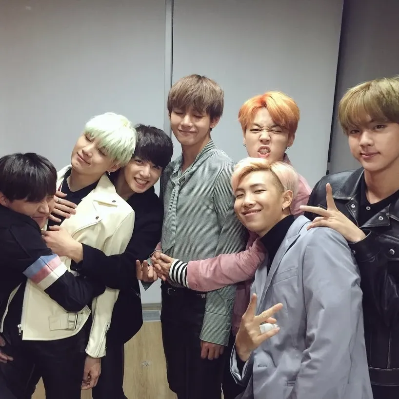 Momen yang diabadikan oleh penggemar BTS