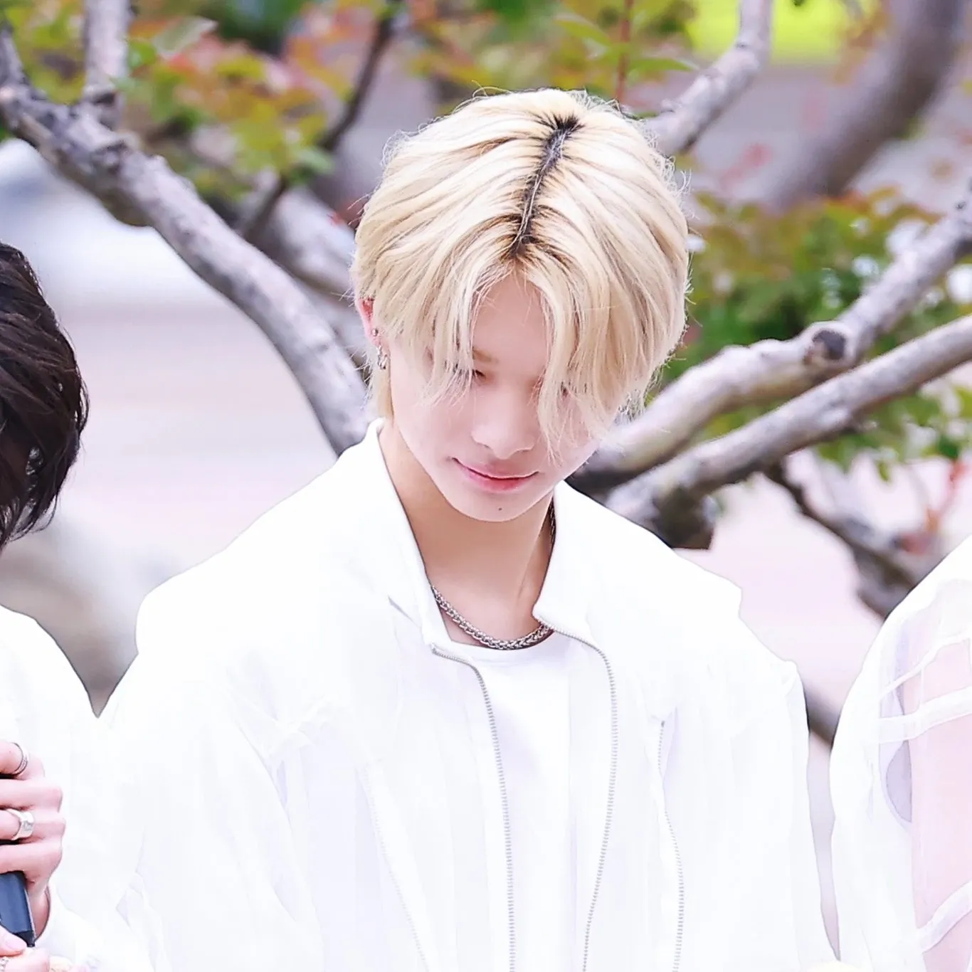 Foto terbaru NI-KI (ENHYPEN)