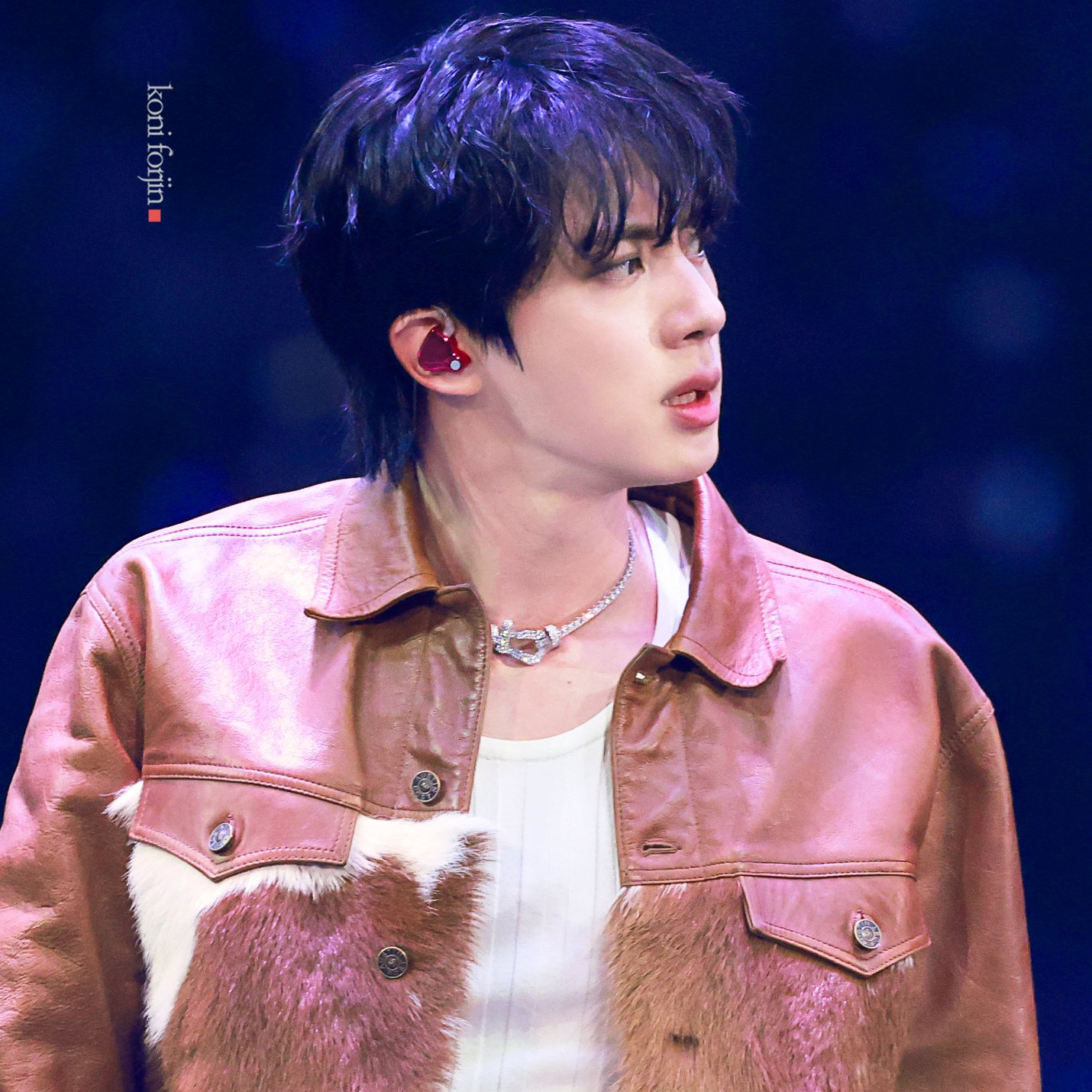 Momen yang diabadikan oleh penggemar Jin (BTS)