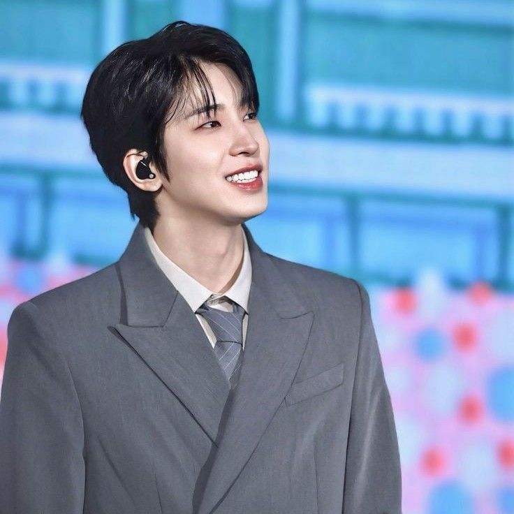 Latest photo of Wonwoo (SEVENTEEN)