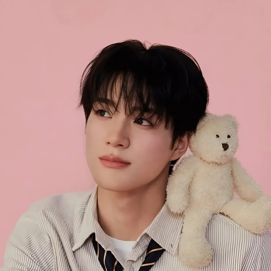 Latest photo of Jeno (NCT DREAM)