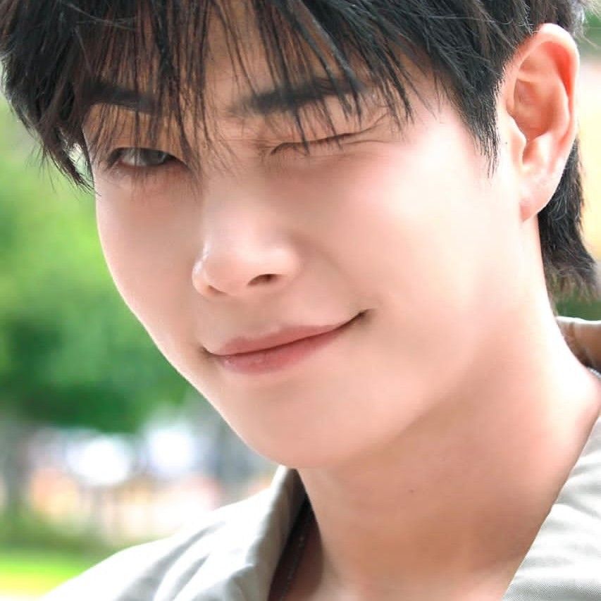 Latest photo of MJ (ASTRO)