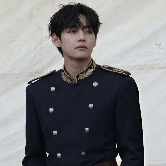 Foto terbaru V (BTS)