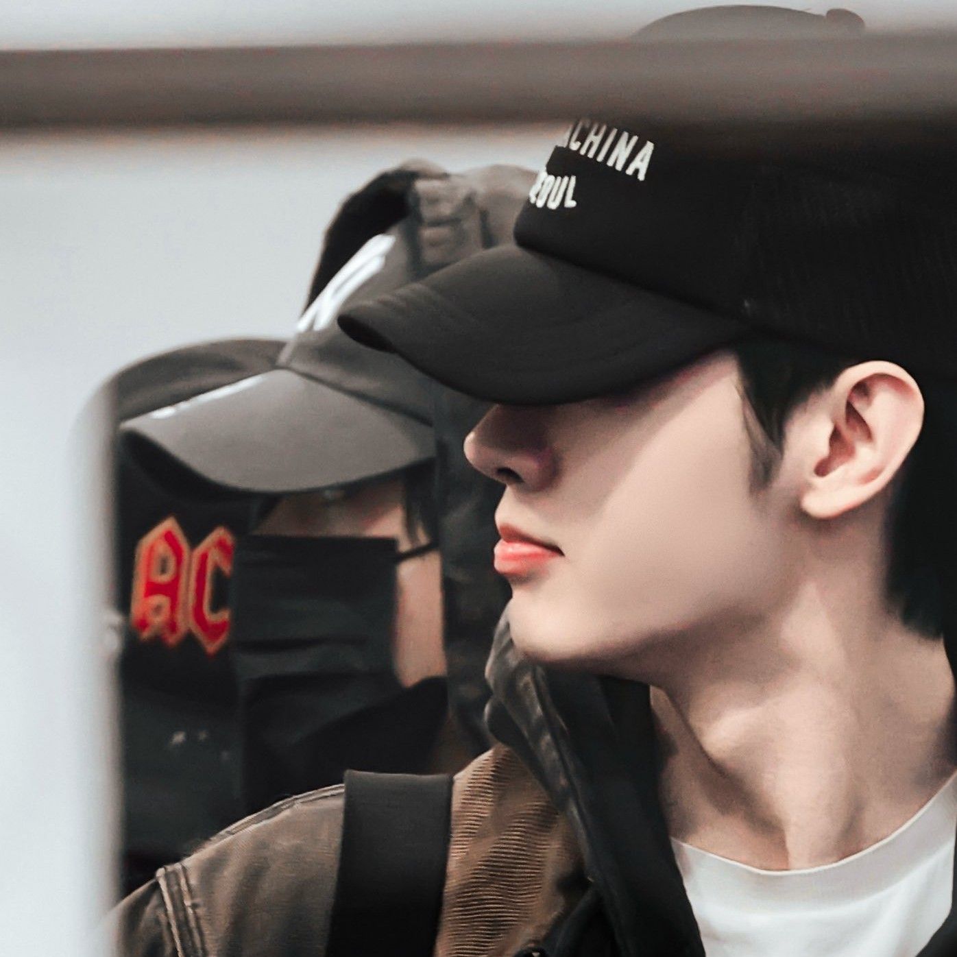 Foto aktivitas terbaru Sunghoon (ENHYPEN)