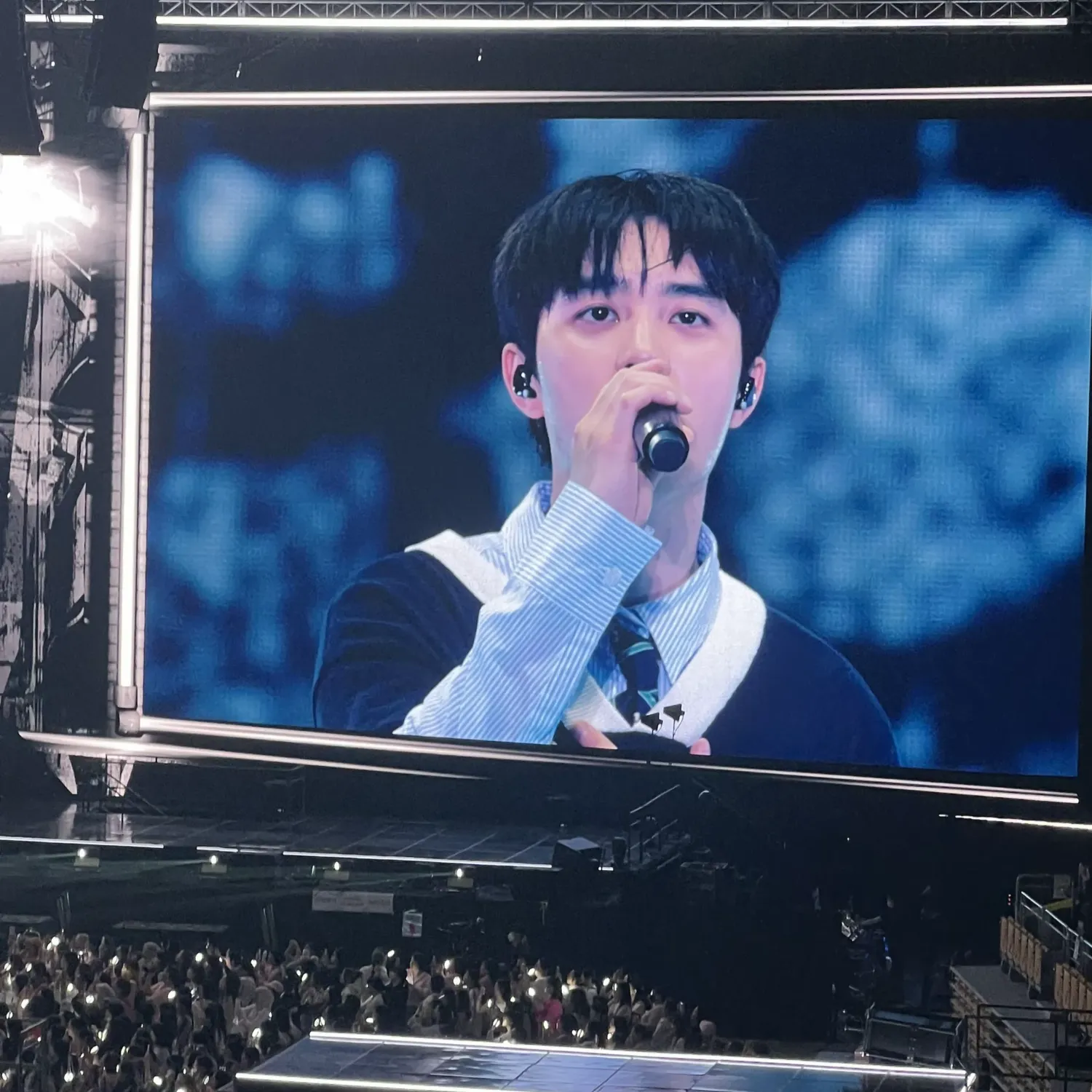 Momen yang diabadikan oleh penggemar EXO