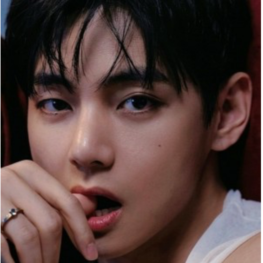 V (BTS)の最新写真
