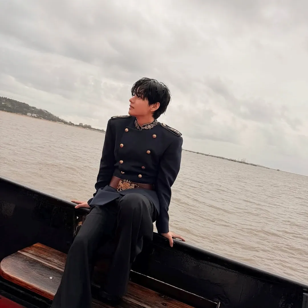 V (BTS)の最近の活動写真